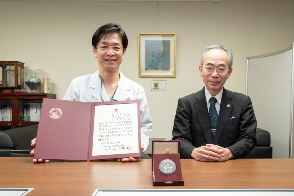 根本先生と佐野学長